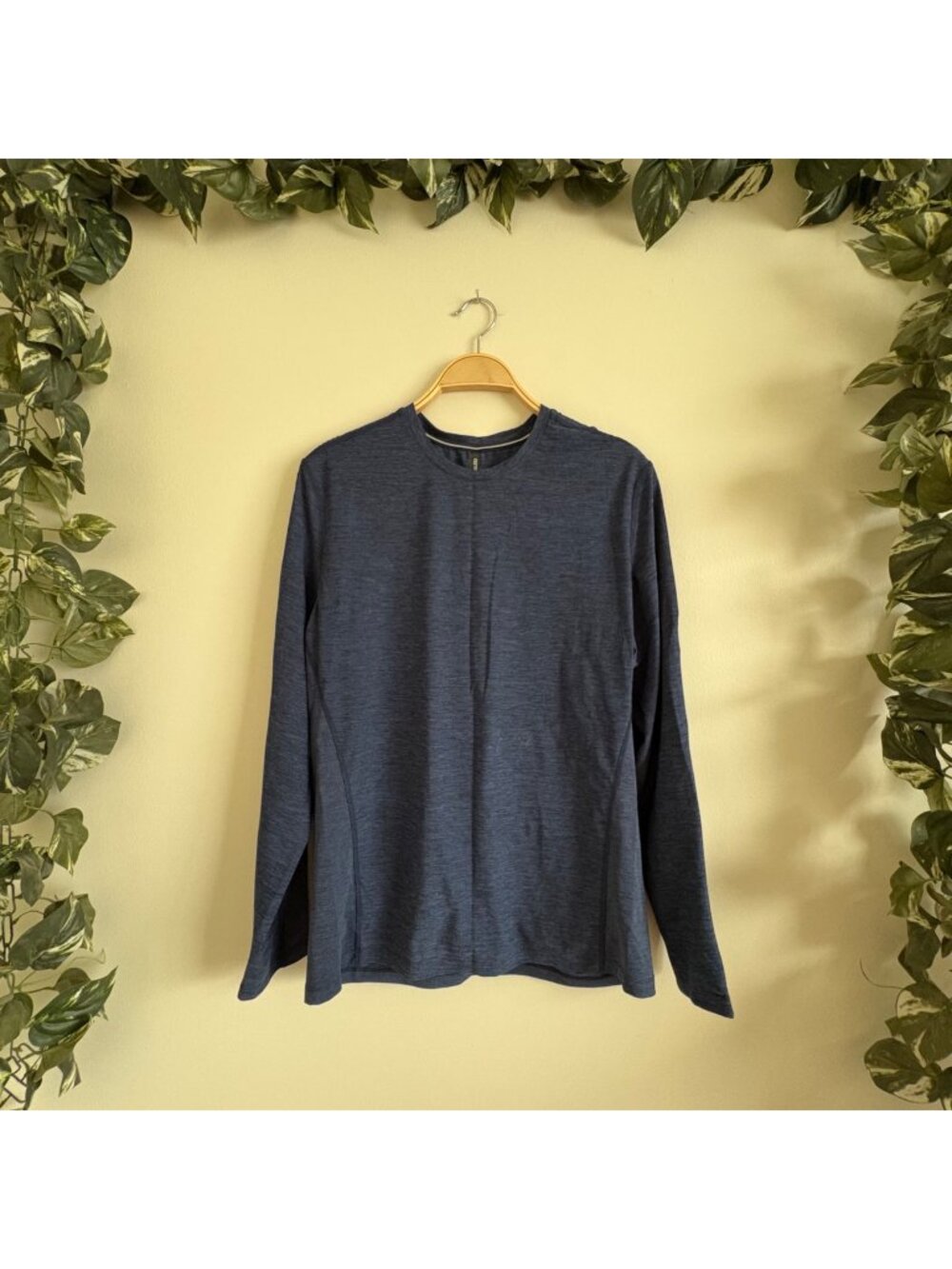 Ten Thousand Athletic The Versatile Long Sleeve Shirt Heathered Blue Men’s Size